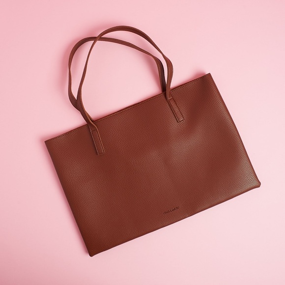 🆕 Vince Camuto Luck Tote Desert Red Faux Leather - Picture 2 of 4